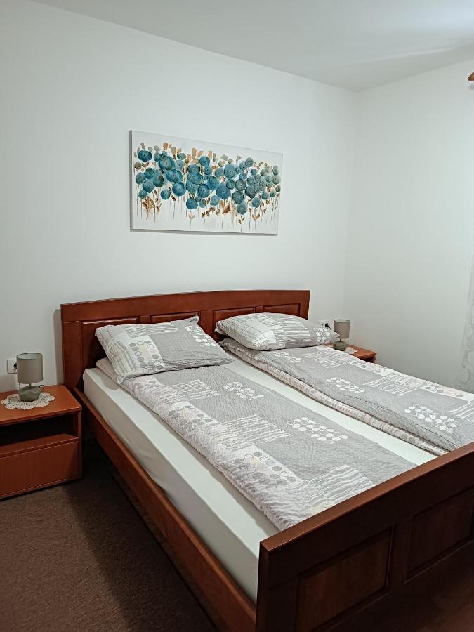 Apartment Hinic Vrhovine Zewnętrze zdjęcie