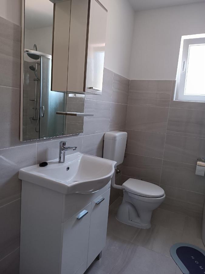 Apartment Hinic Vrhovine Zewnętrze zdjęcie