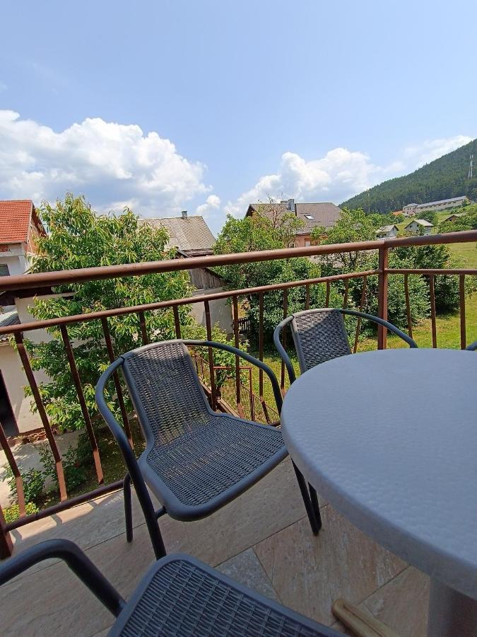 Apartment Hinic Vrhovine Zewnętrze zdjęcie