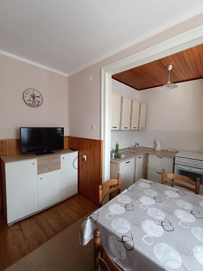 Apartment Hinic Vrhovine Zewnętrze zdjęcie